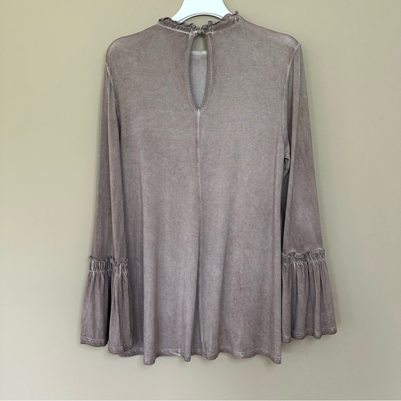 Andree by Unit Large Long Sleeve Shirt Bell Sleeves Ruffle Boho Hippie Minimalis - Picture 3 of 6